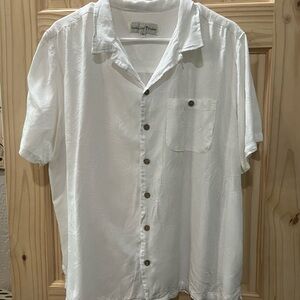 White Casual Button Down Shirt with Classic Collar